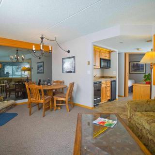 Colorado Suite Room at Beaver Run Resort in Breckenridge Living Area