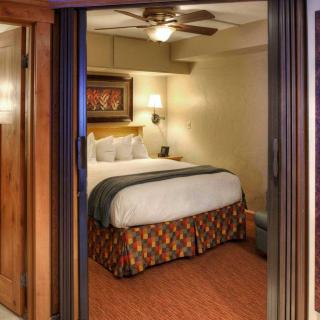 Beaver Run Resort Summit Suite Bedroom in Breckenridge